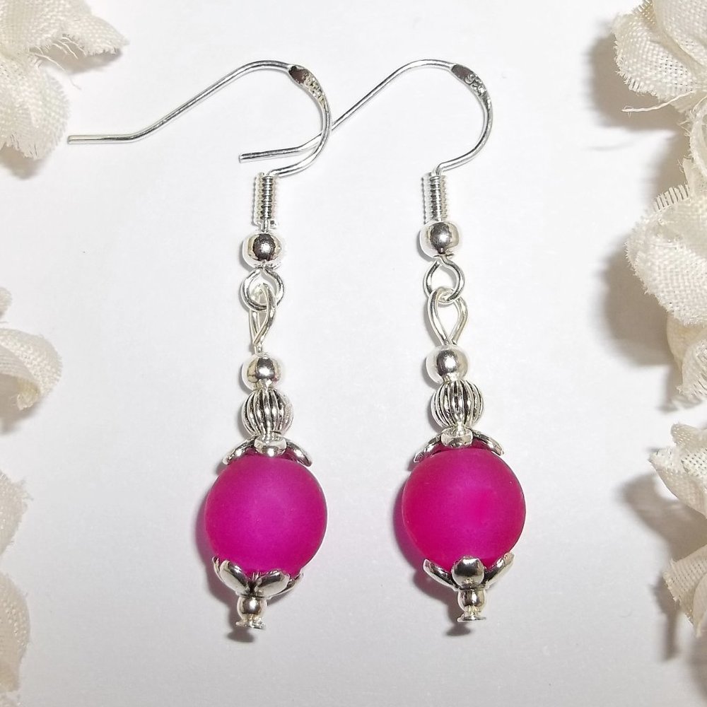 Fuschia Pink Earrings Dangle Beach Glass NWT Drop Beaded Fashion Accessory 5223
